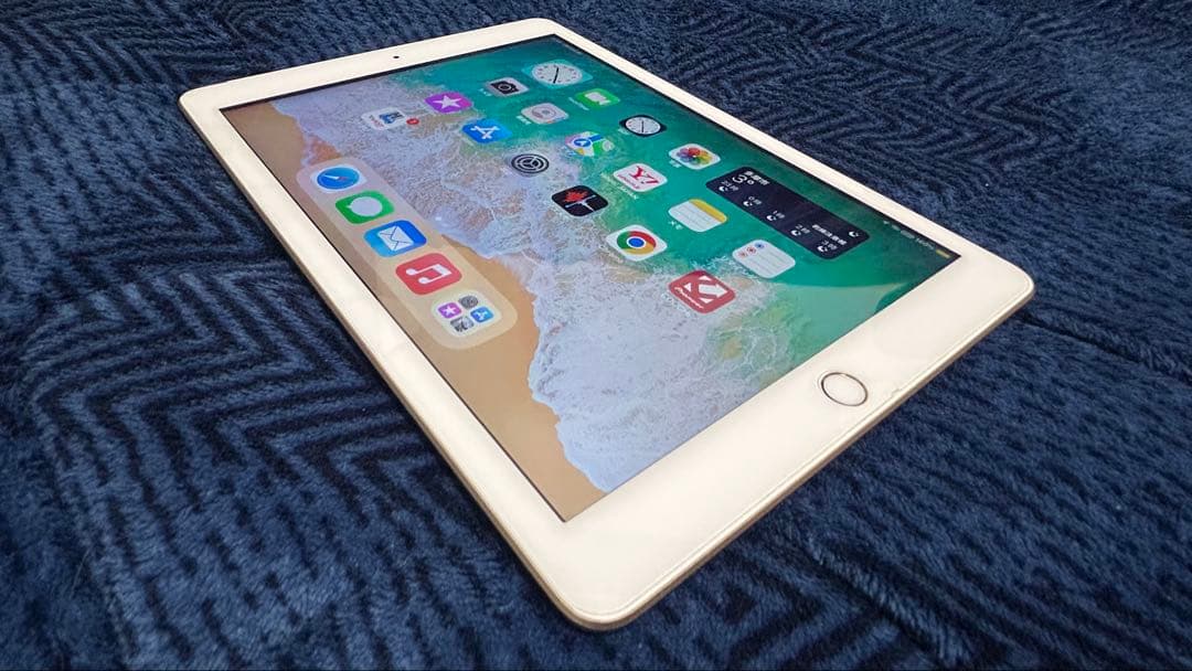 （割と美品）iPad 9.7インチ 第5世代 Gold 32GB WiFiモデル