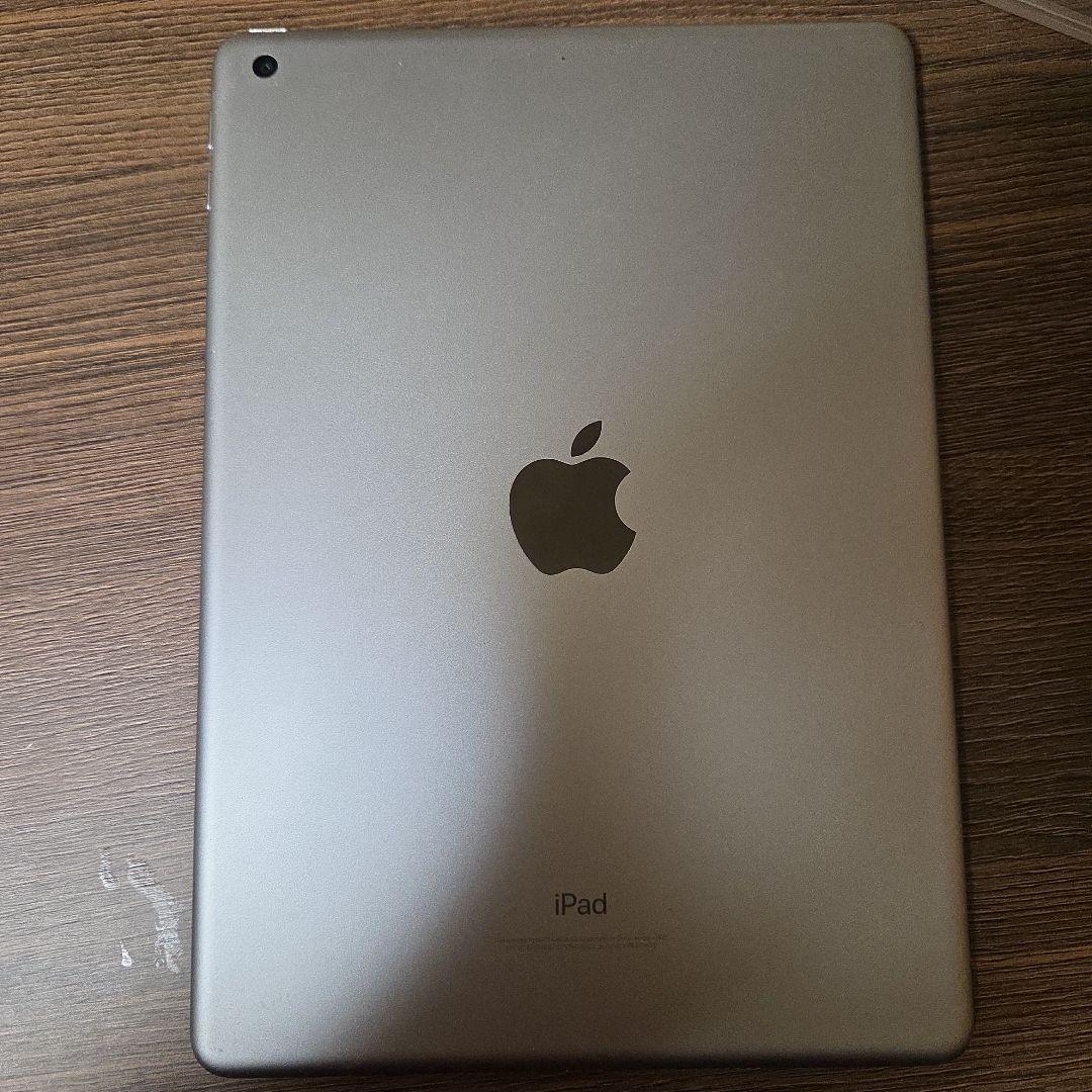ipad 第5世代　シルバー 128GB