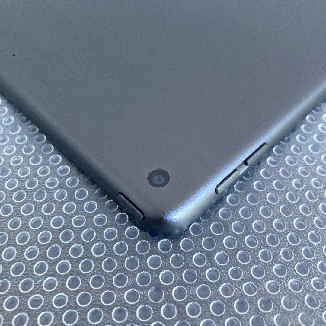 3366【早い者勝ち】iPad7 第7世代 32GB WIFIモデル☆