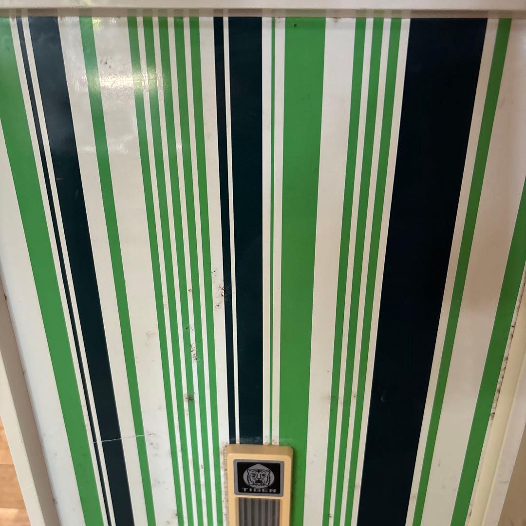 昭和レトロ　ポップ　タイガー　ストライプ　米びつ ライスストッカー