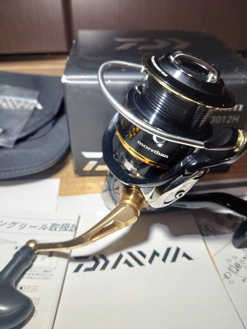 Daiwa morethan 3012H スピニングリール