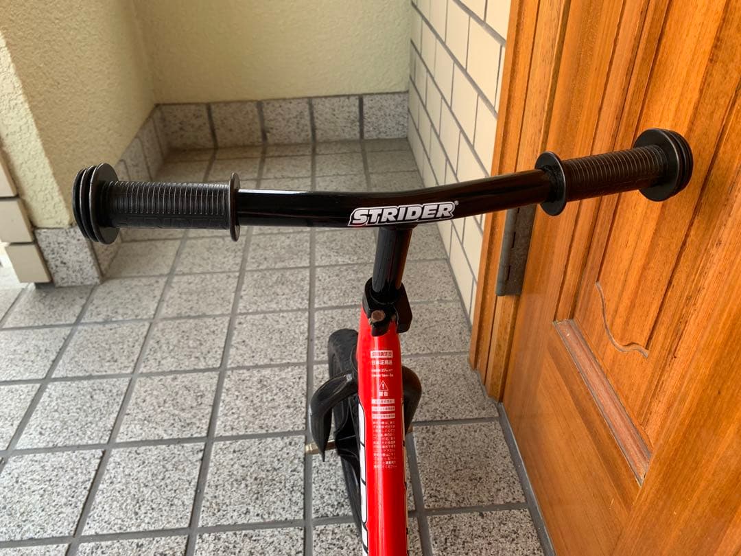 STRIDER バランスバイク 赤　正規品