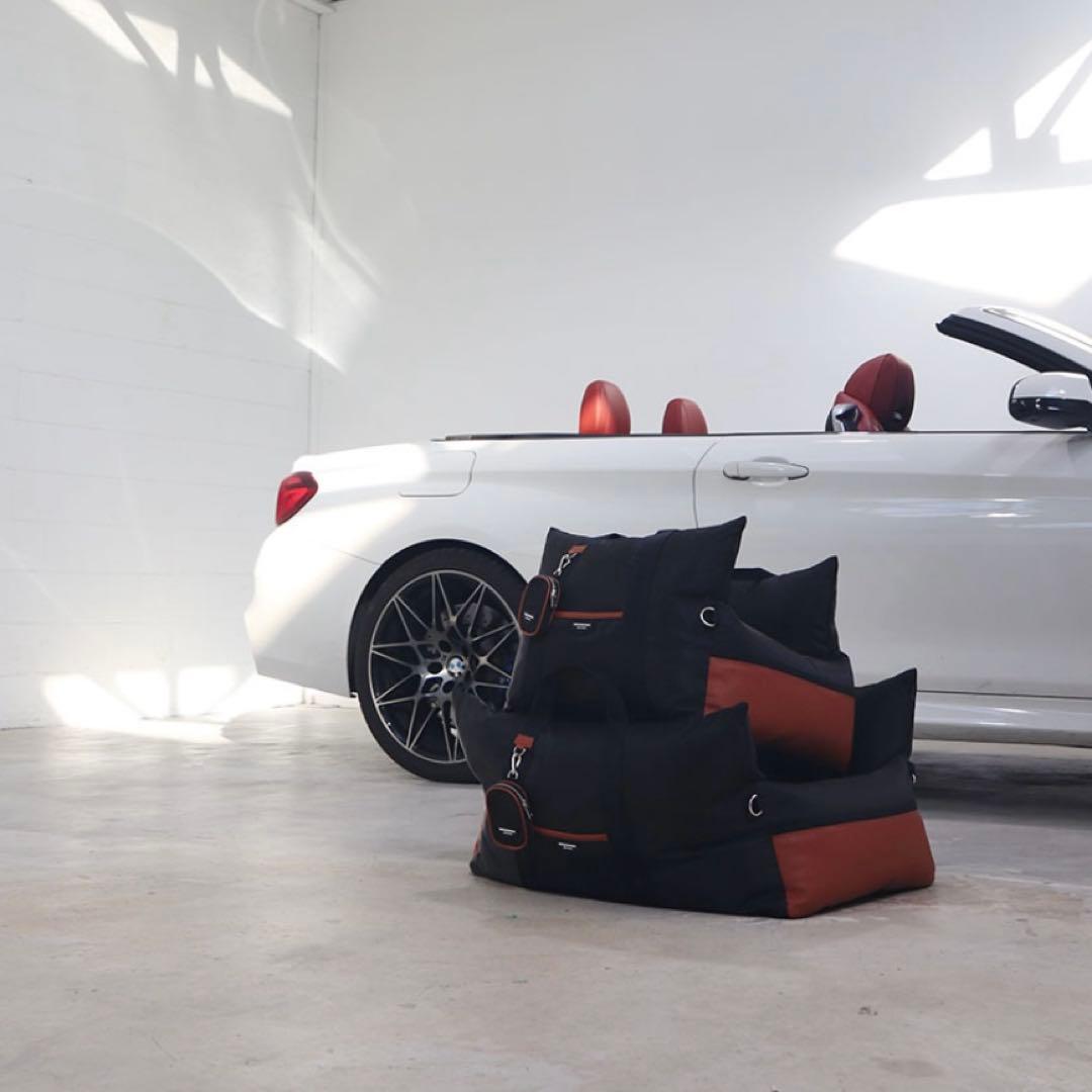 【新品】Monchouchou モンカーシート　ノーマルサイズ　犬　カーシート