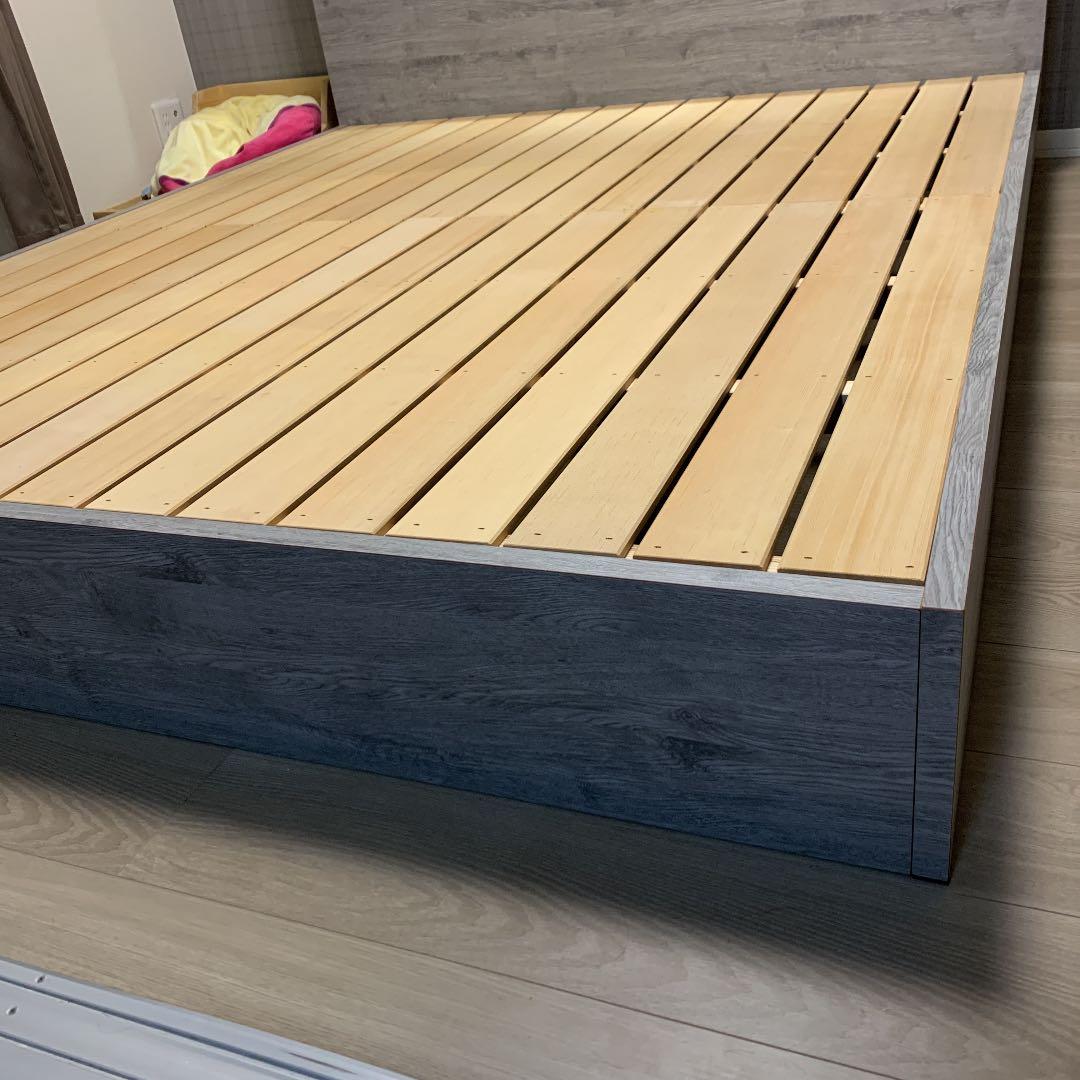 オーダーメイド　クイーンサイズベッドフレーム