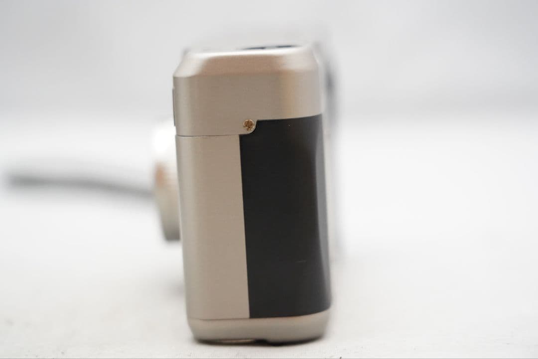 ☆大人気カメラ☆ コンタックス T2 ゾナー 38㎜ F=1:2.8 クローム