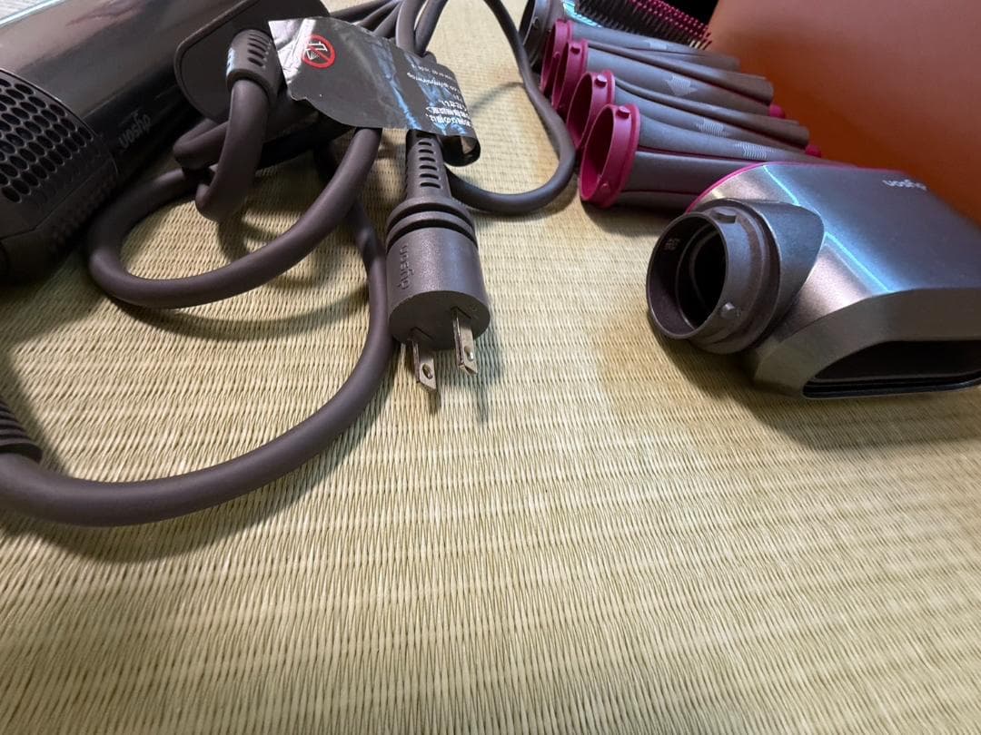 Dyson airwrap ダイソン エアラップ HS01