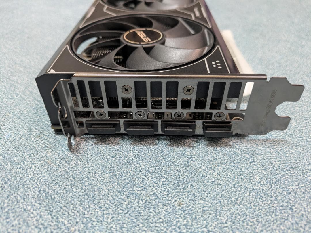 グラフィックボード・グラボ・ビデオカード ASUS GeForce RTX 4060 8GB