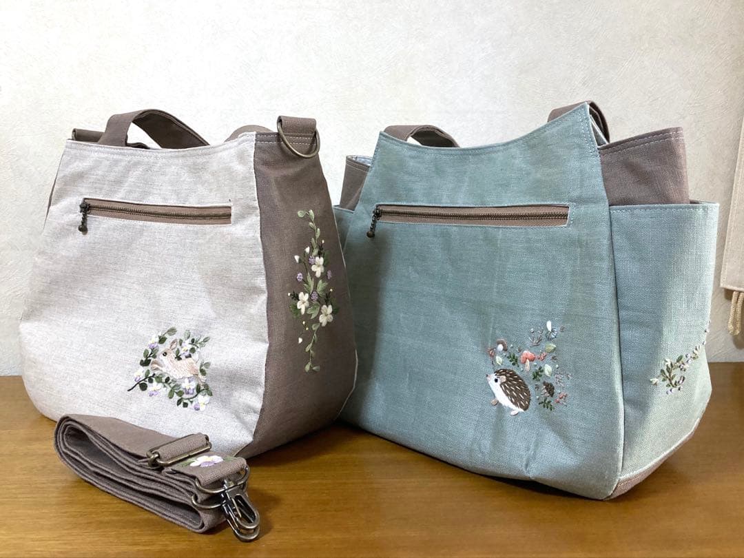 ハンドメイド手刺繍バッグ