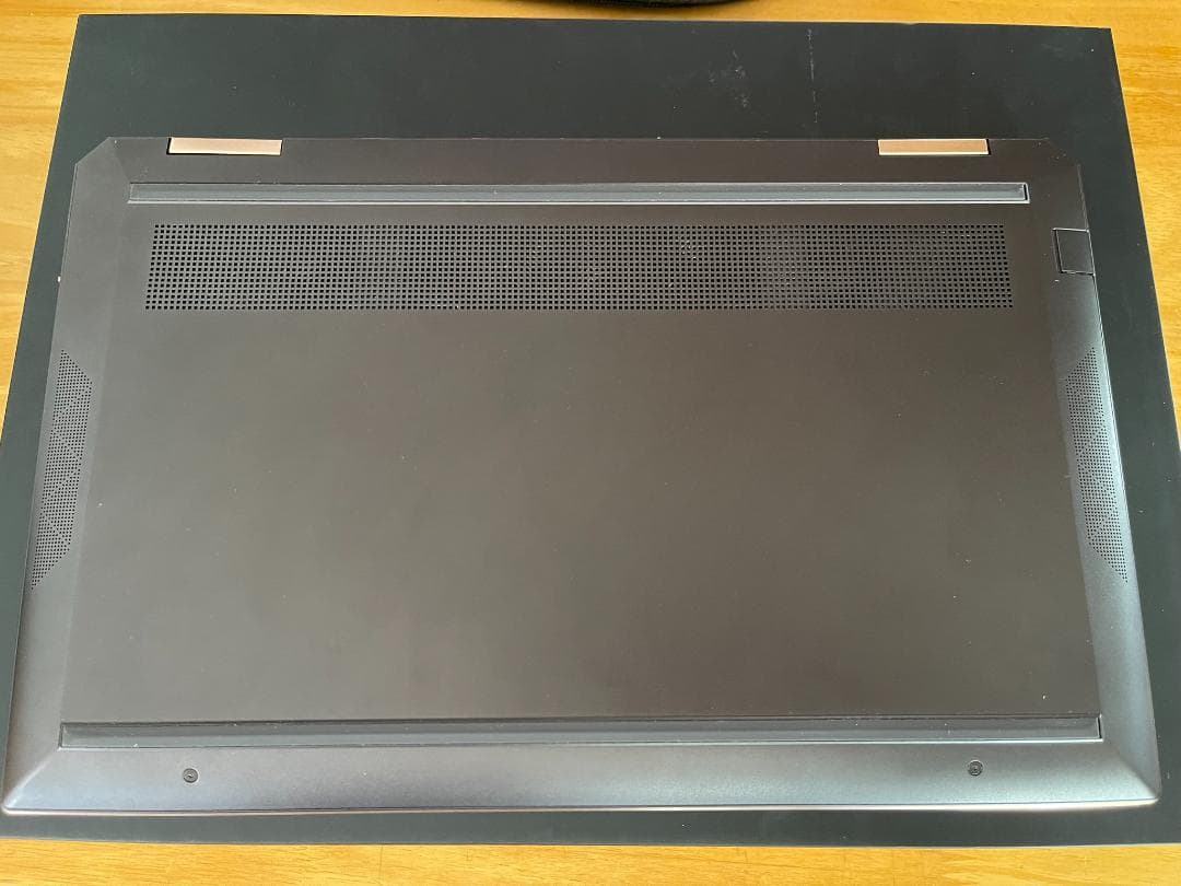HP Spectre x360 13-aw0000 〔中古品〕