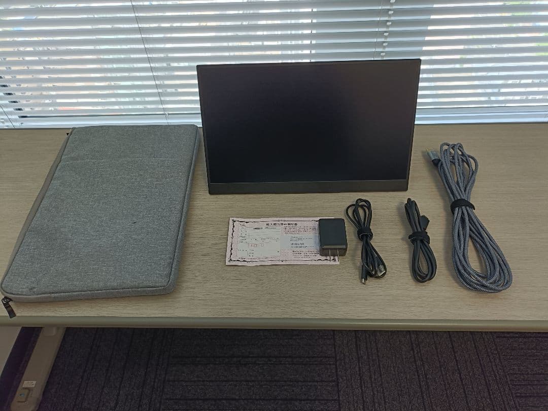 高解像度 ディスプレイ 本体 5m ケーブル 収納 ケース 付属