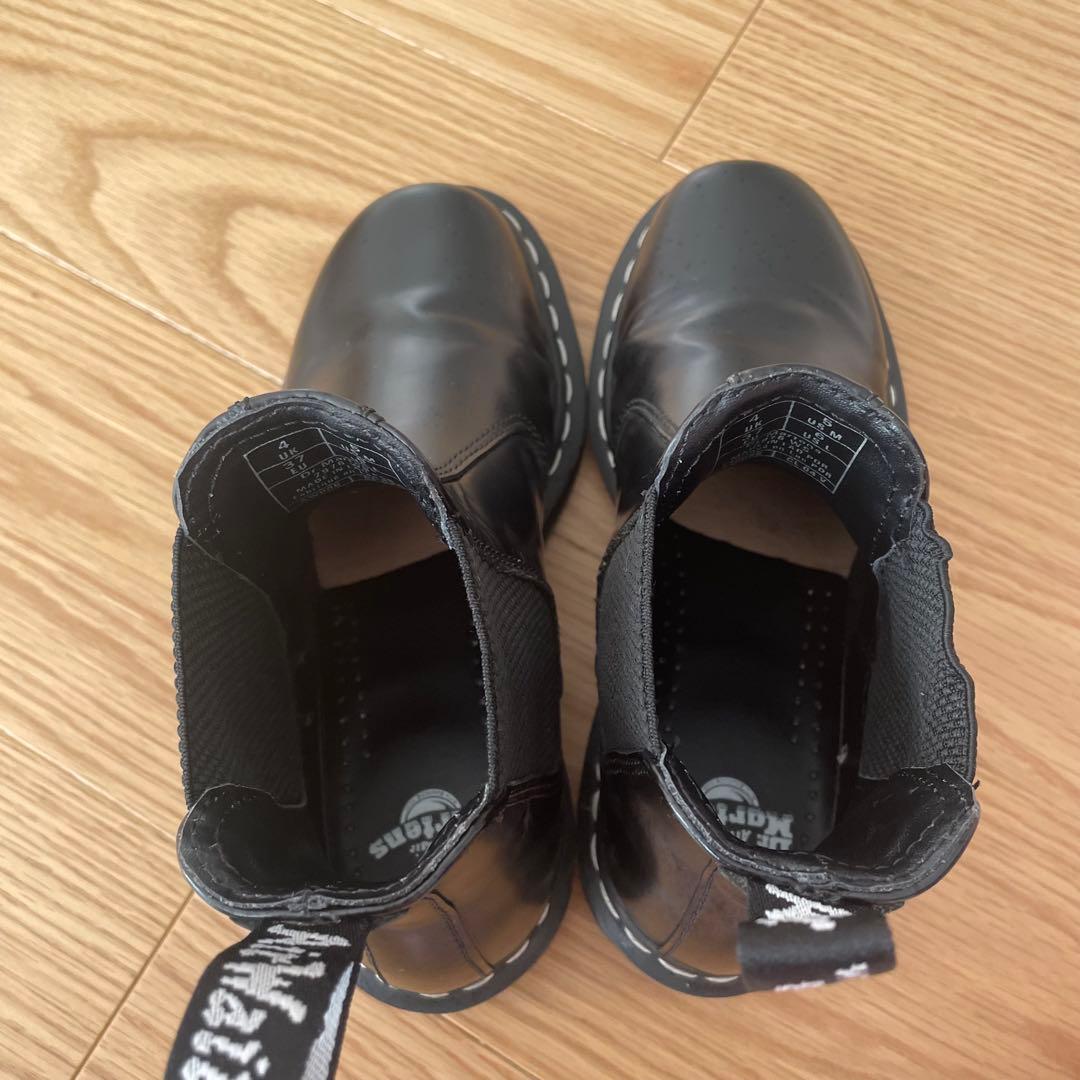 ドクターマーチン 2976 ホワイトステッチ UK4