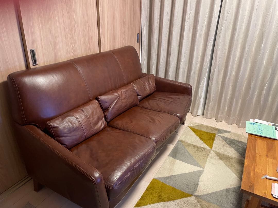 お値引きしました　unico ウニコ　廃盤　FYAYE 3シーター レザーソファ