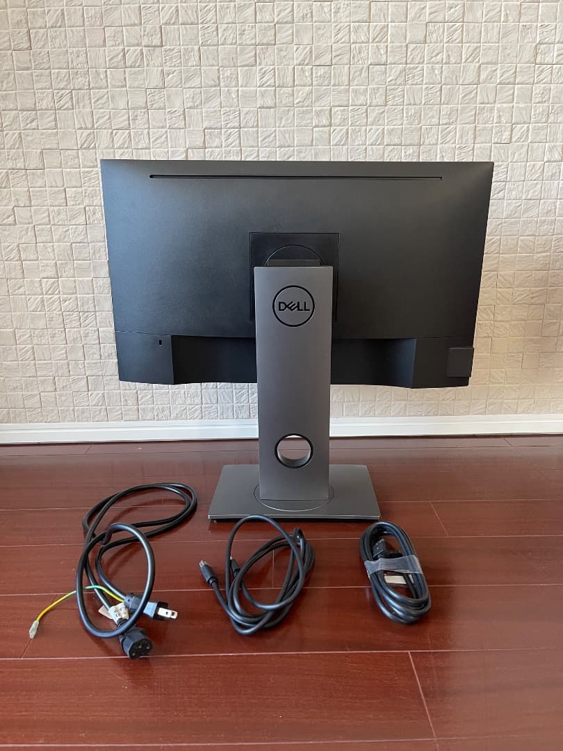 DELL P2418D QHD 23.8インチ ワイドモニタ
