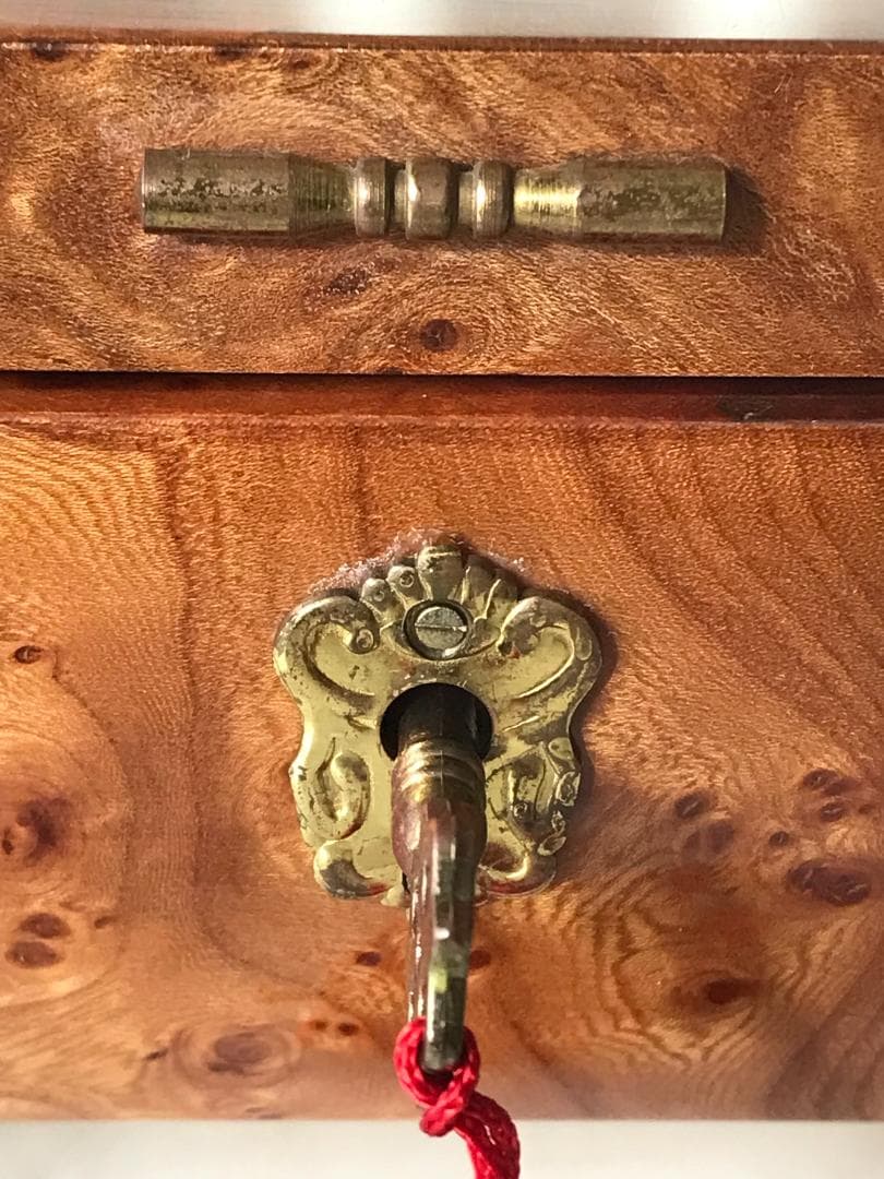 新品未使用　お値引！ヴィンテージ　ジュエリーボックス　ラディカ　象嵌　小物入れ