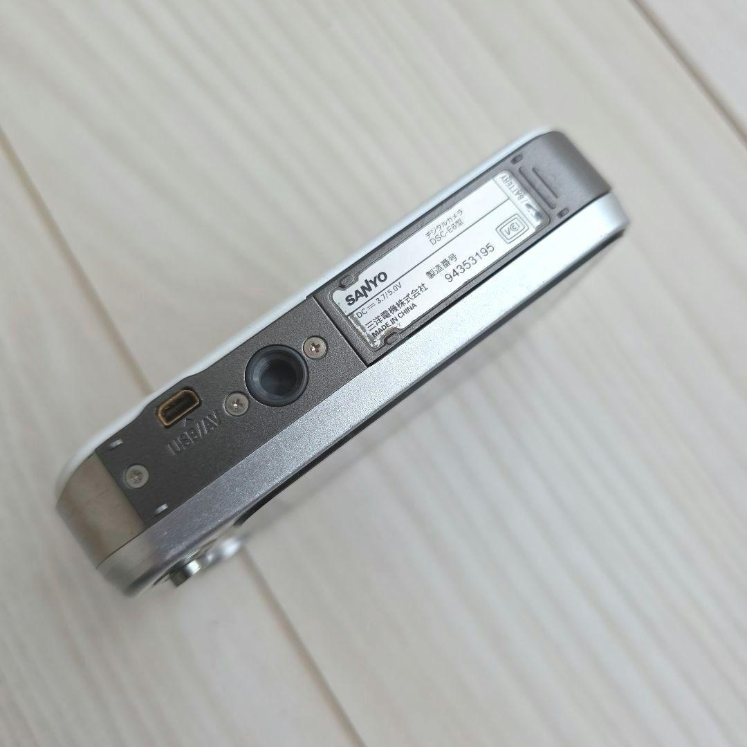 SANYO デジタルカメラ Xacti DSC-E6　ホワイト