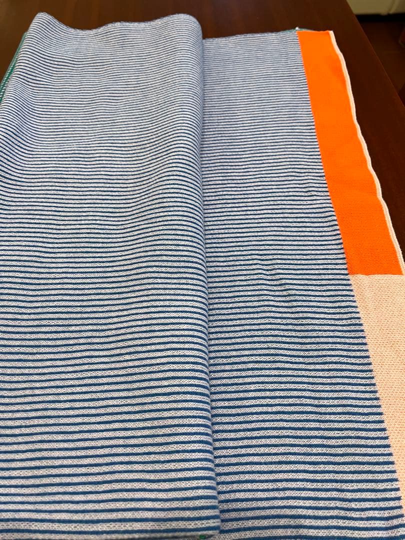 IKEA イケア　TESAMMANS テサッマンス　ブランケット