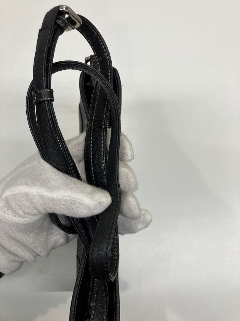 美品未使用品　印傳屋のプライデンショルダーバッグ