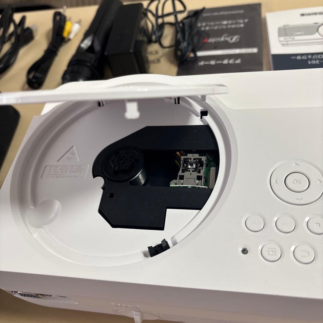 DVD一体型プロジェクター 本体＆付属品一式