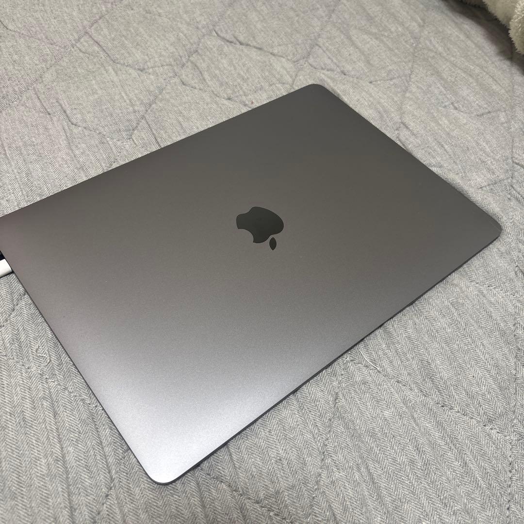 ほぼ未使用品　大特価 Apple MacBook Air13 スペースグレー