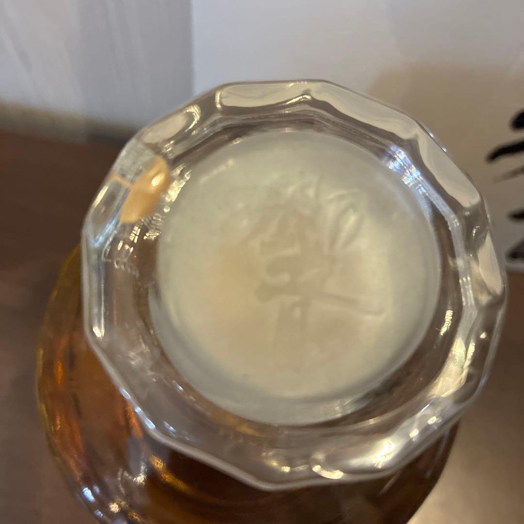 サントリー　響　箱付き　1本　正規品