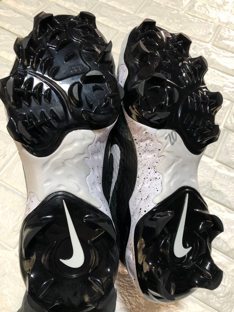 【新品国内未発売】25.5cm ナイキ アルファハラチエリート4 野球 スパイク