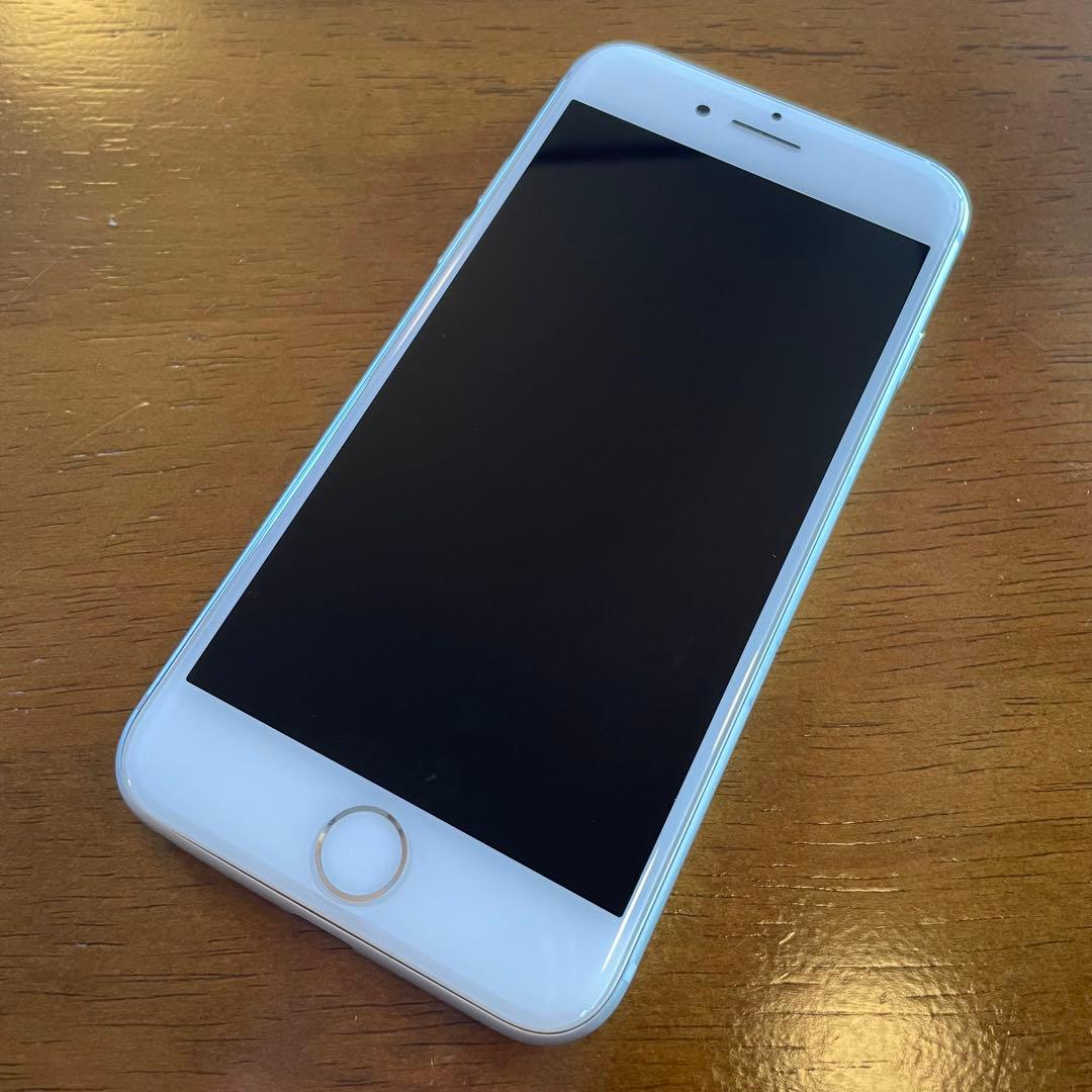 iPhone 8 64GB SIMフリー