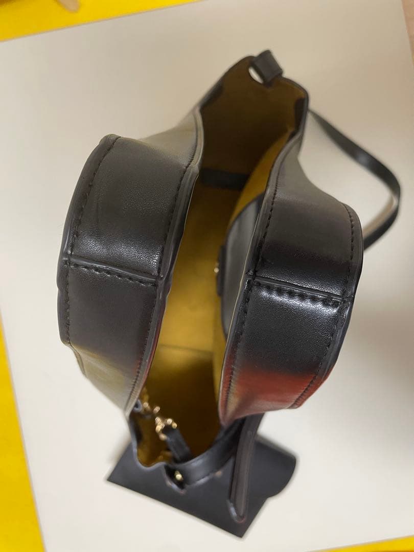 STELLA McCARTNEY ブラックショルダーバッグ