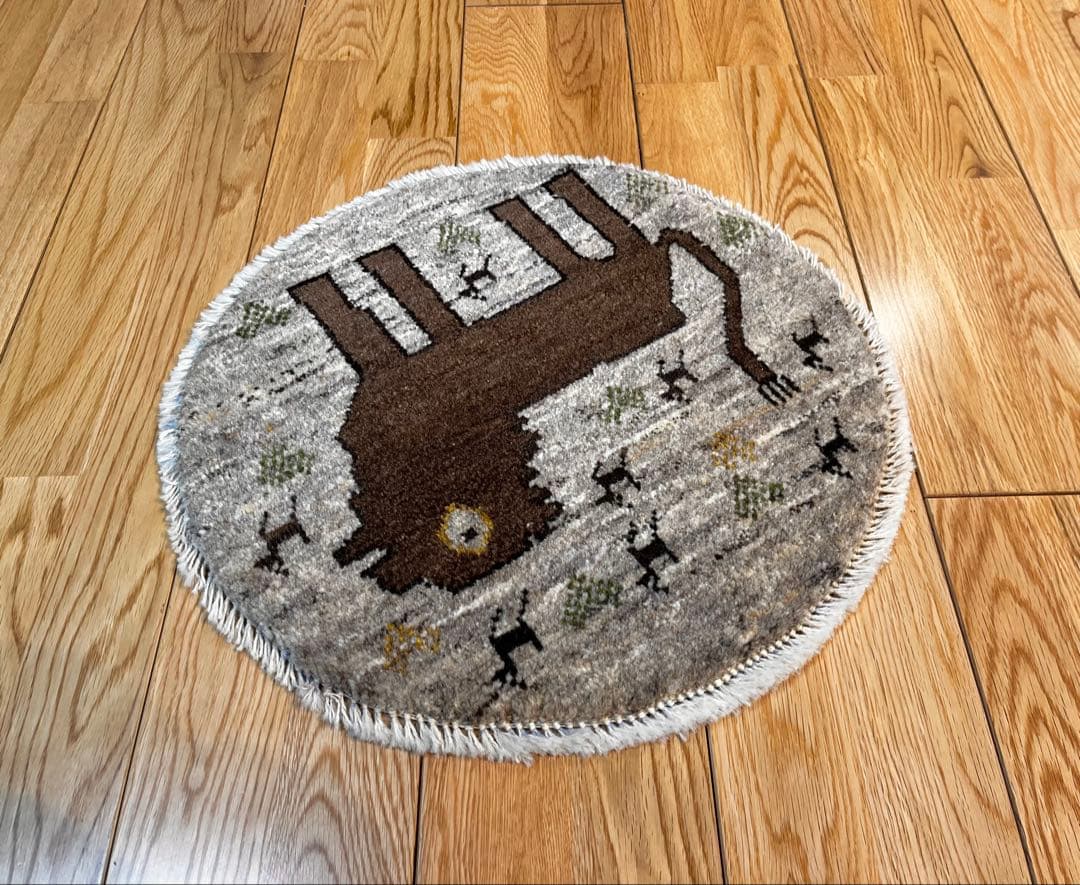 ペルシャ　アマレバフト　円形　39×39 子ライオン