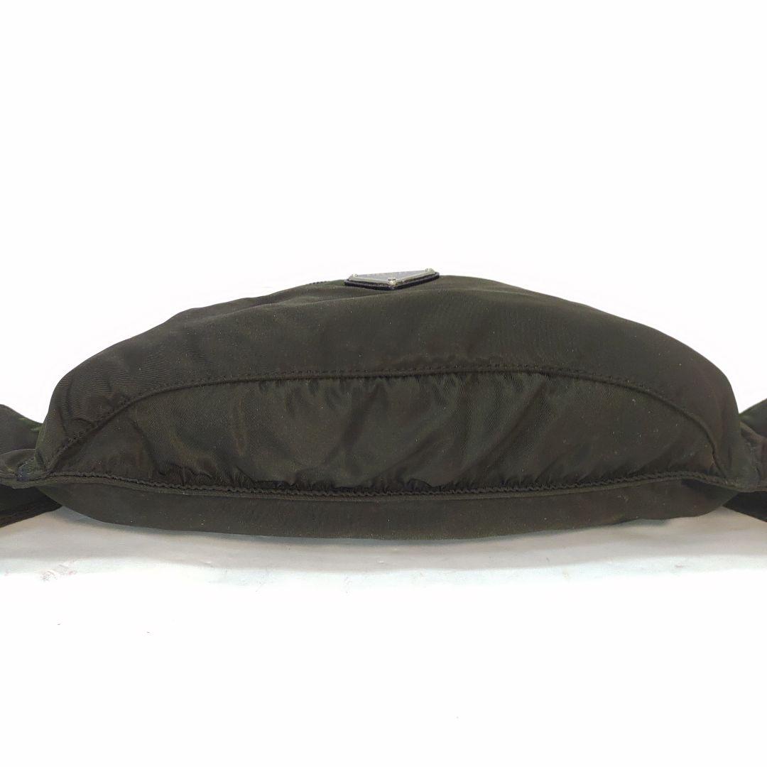 プラダ ボディバッグ ウエストポーチ ナイロン 三角ロゴ グリーン系