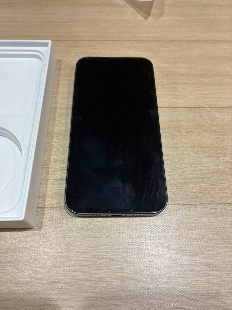 iPhone13 バッテリー残量75%