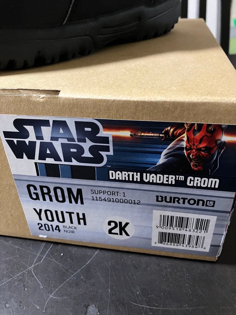 Burton スノーボードブーツ Grom Youth ダース・ベイダー