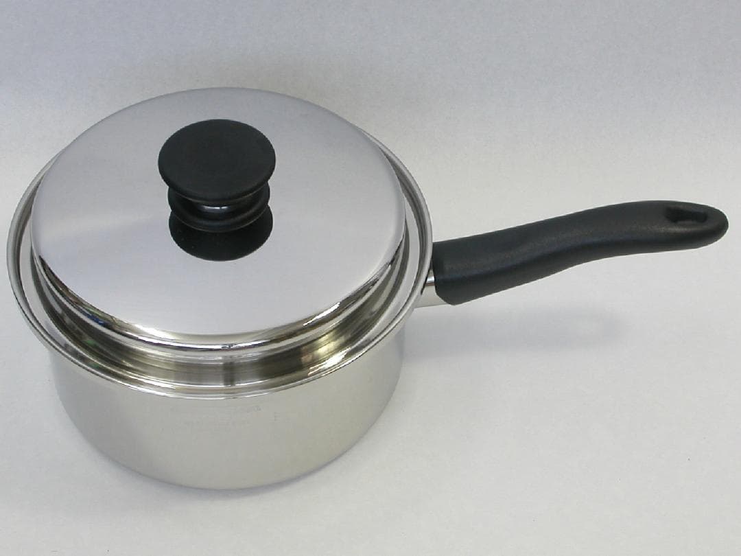 アムウェイ 大ソースパン 未使用品 料理本とスクラブバッズ1個付き IH対応品