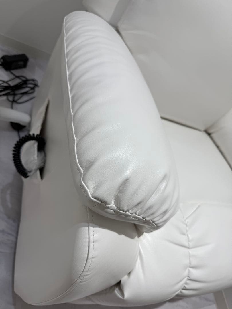 シフォンジュニア電動白　シフォンjrリクライニングソファホワイト