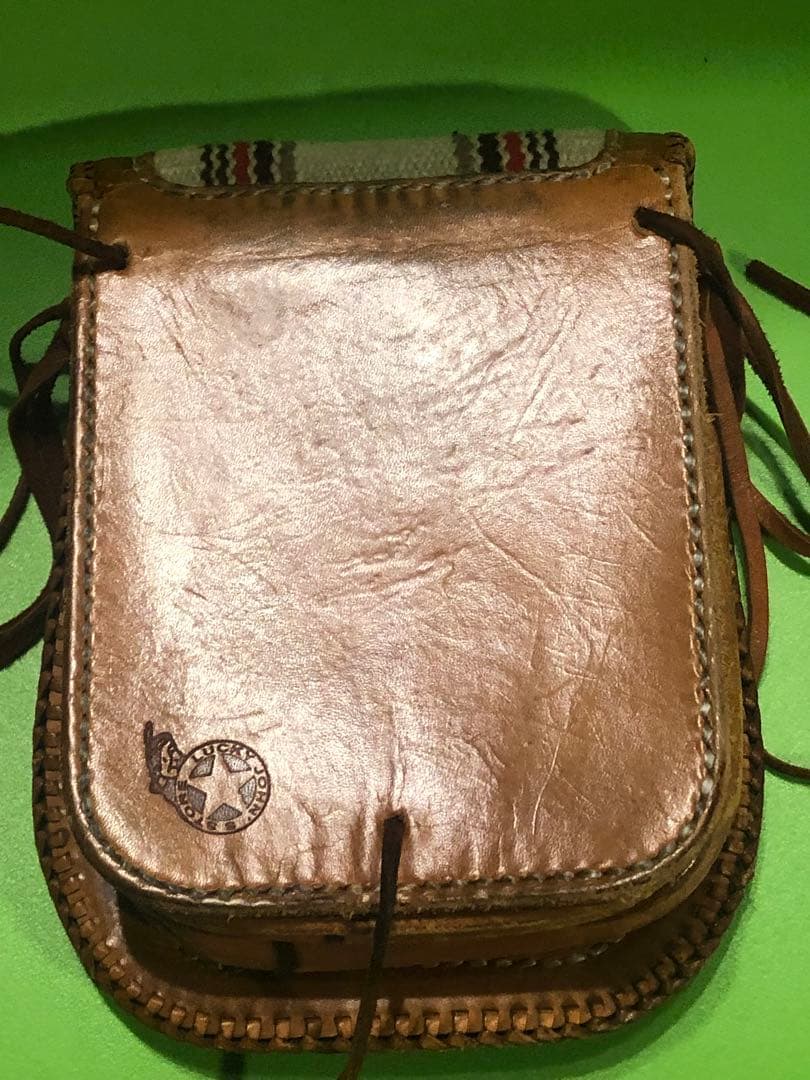 LUCKY JOHN メディスンバック