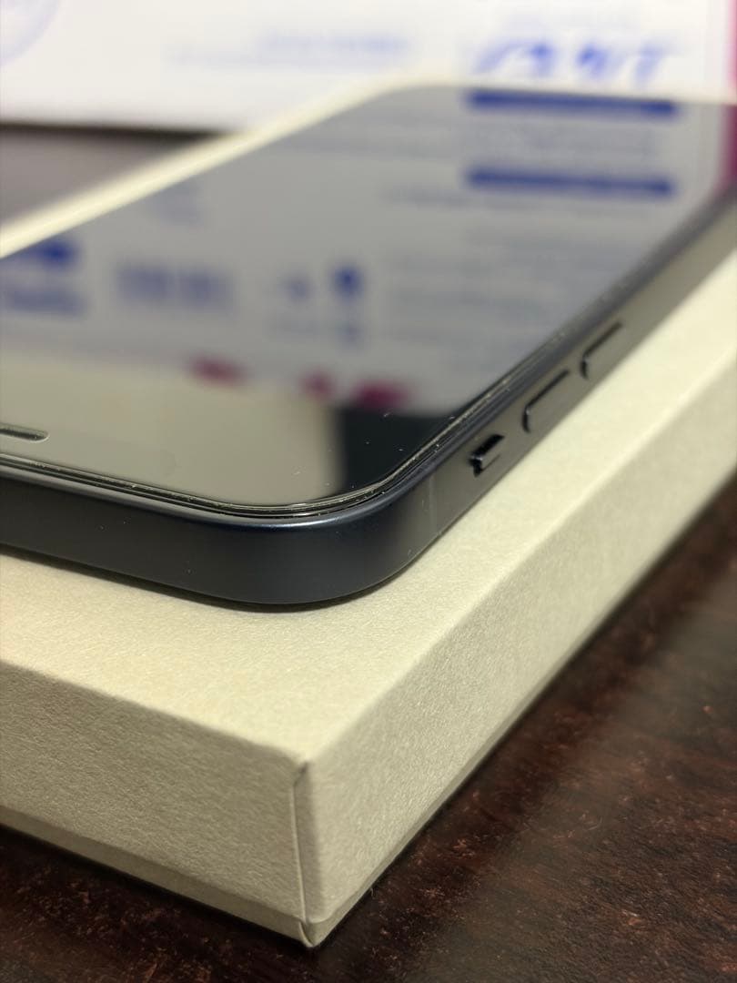 【美品】Apple iPhone 12 ブラック128GB 81% SIMフリー