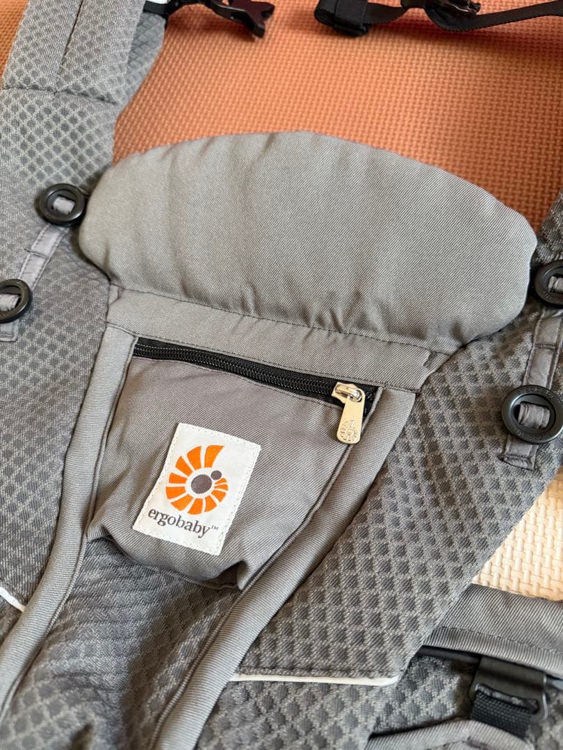 【美品】エルゴベビー　オムニブリーズ　グラファイトグレー