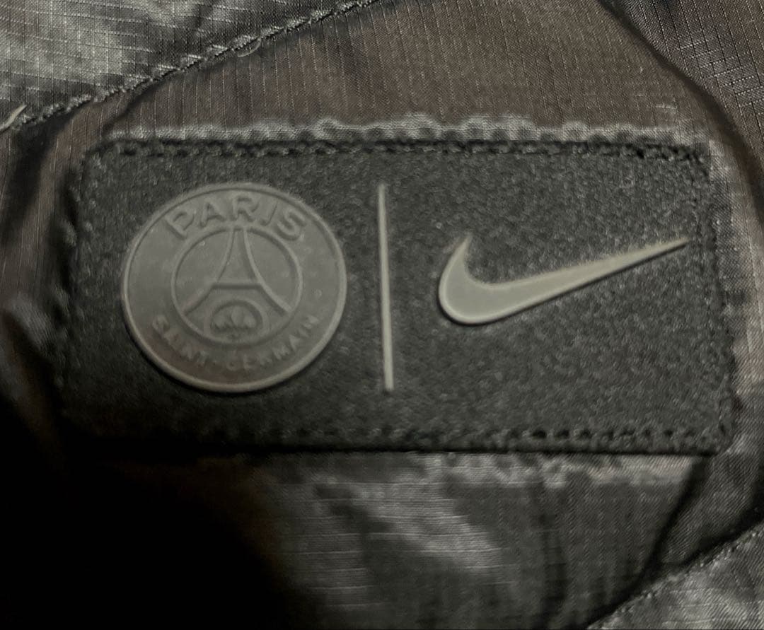 ナイキ パリサンジェルマン ナイロン ライト ダウンジャケット 国内正規