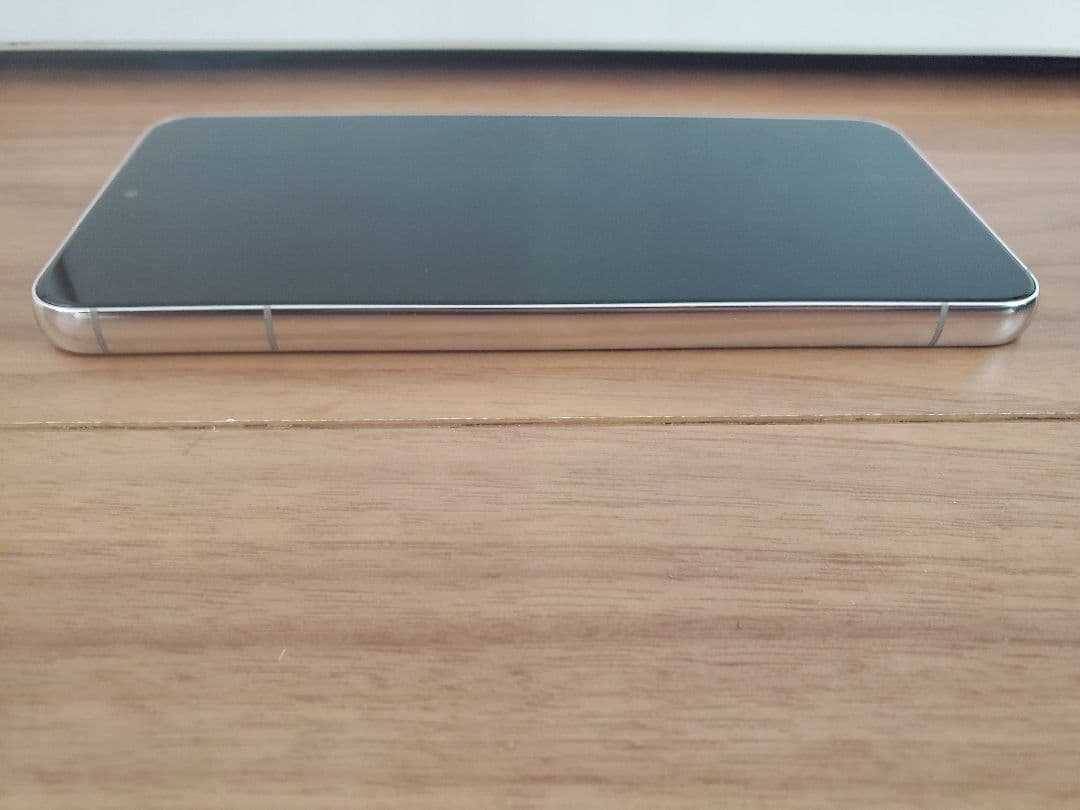 Galaxy S22 256GB ホワイト docomo版