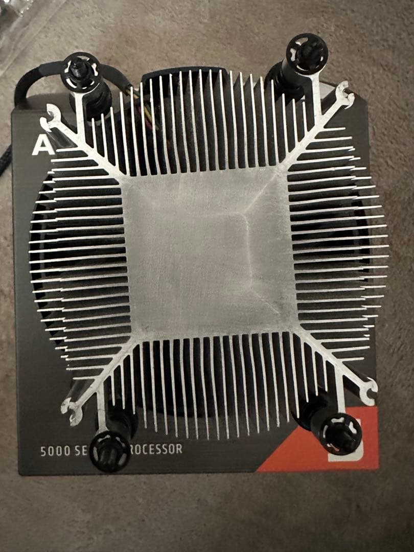 AMD Ryzen 5 5600 5000シリーズ CPUと冷却ファン