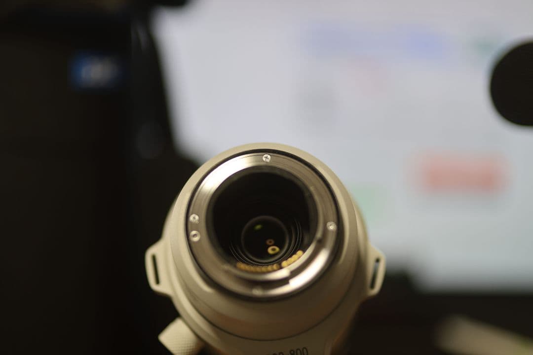 【ステラ】Canon RF200-800mm ズームレンズ 箱有り