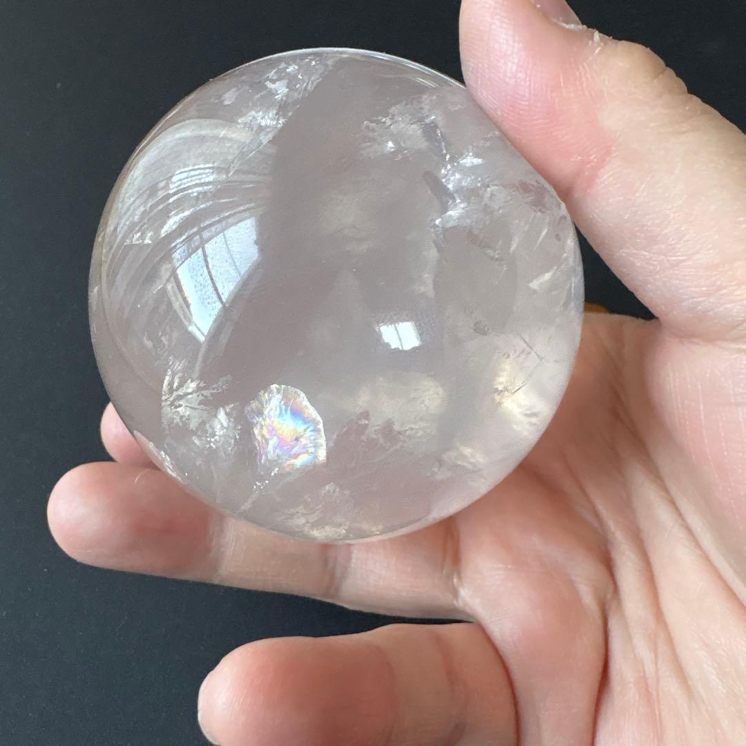 モザンビーク産　透明感！スターローズクォーツスフィア　約68.5ミリ大玉