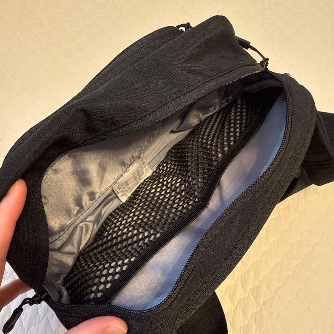 【美品】ポムル　ヒップシート　ブラック