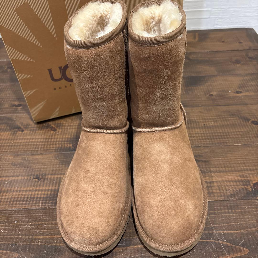 【新品未使用】UGG アグ ムートンブーツ　W CLASSIC SHORT 7