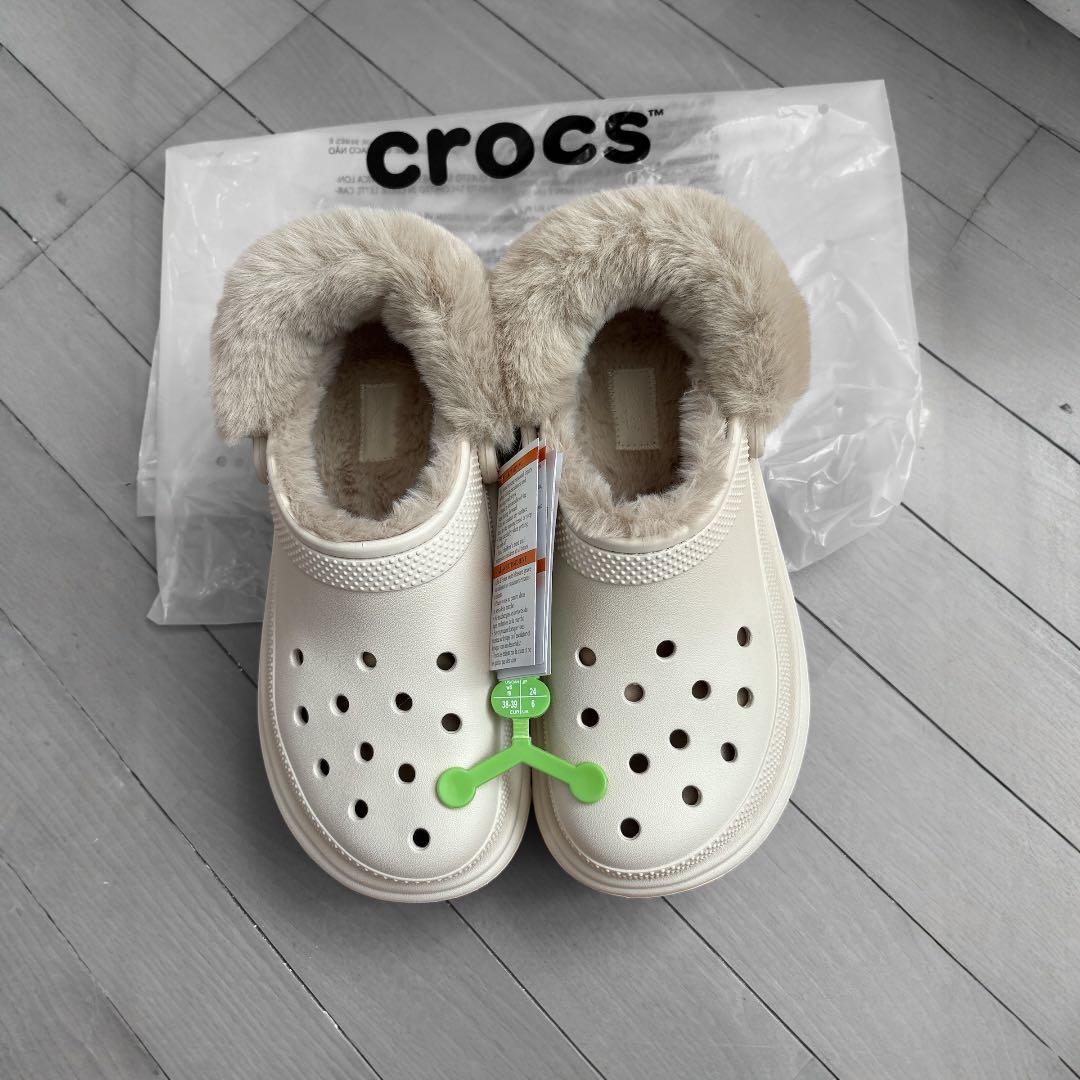 【新品】クロックス crocs ストンプラインドクロッグ Stucco 24㎝