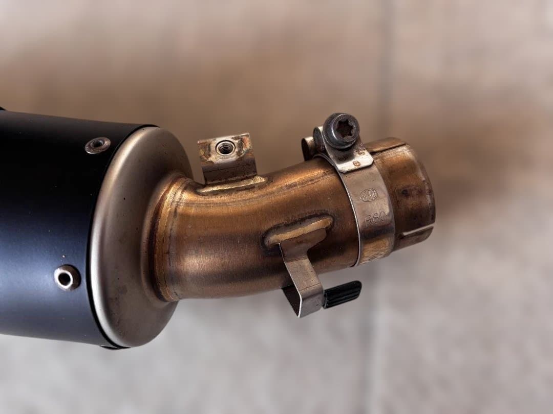 Z900RSアクラポビッチ スリップオンマフラー チタン ブラック JMCA対応