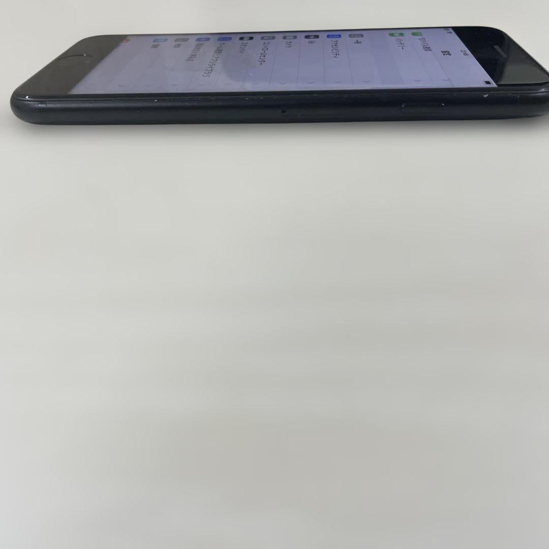 Apple iPhone SE（第2世代） 64GB SIMフリー