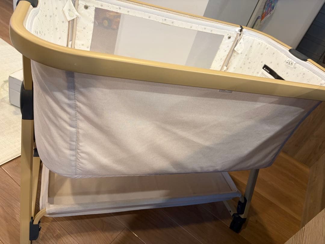 ２０２４年製　ベビーベッド　HZDMJ