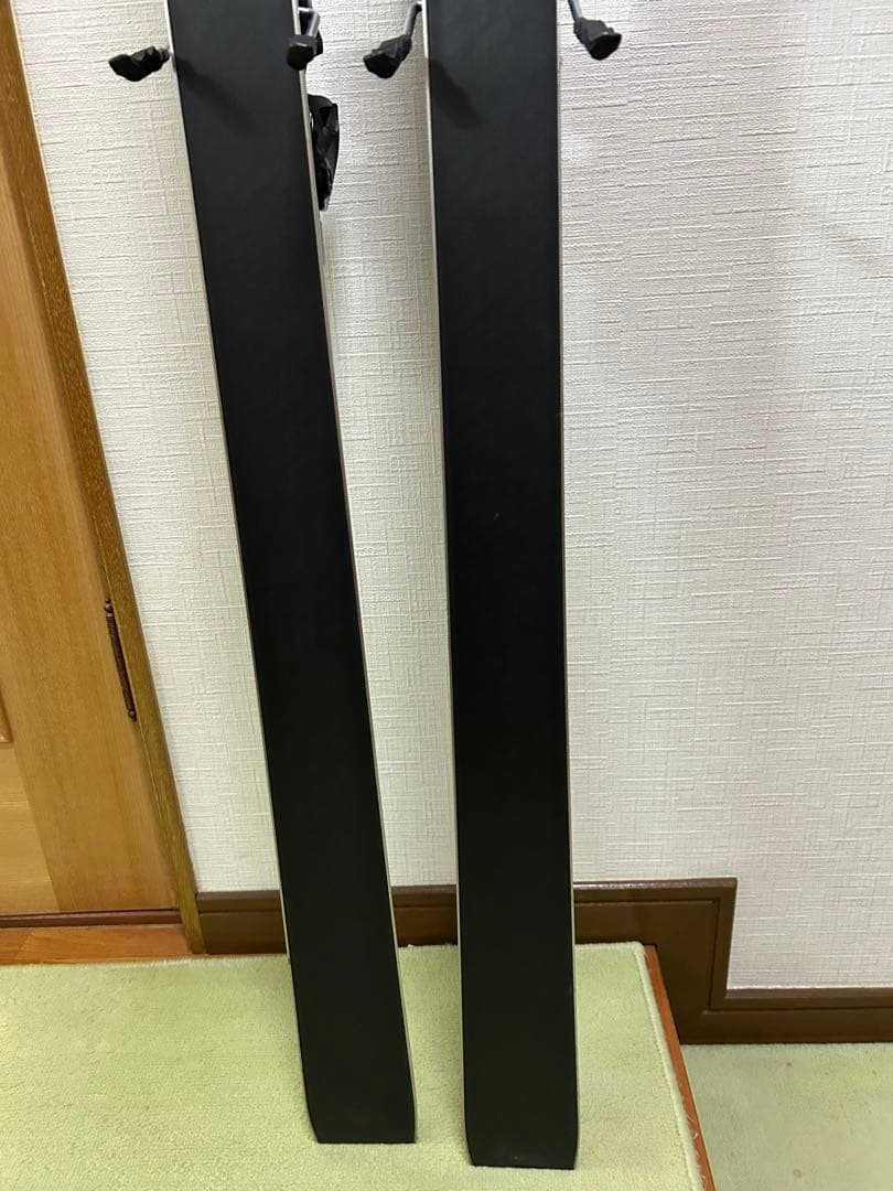 【リフト４回滑走美品】VOLKL フォルクル RACETIGER GS 193