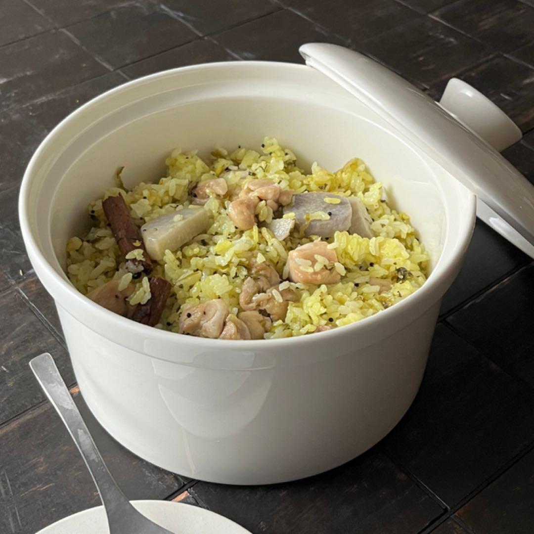 美品★イッタラ ティーマ 蓋付きポット 2.3L ハニー 現行品 北欧食器