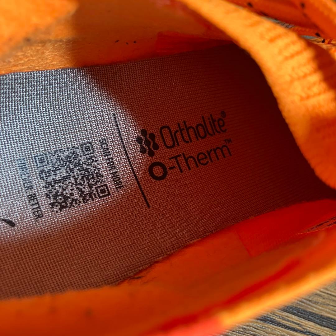 （K26136）★美品★ ウルトラ 6 アルティメット 24.5㎝ サッカー